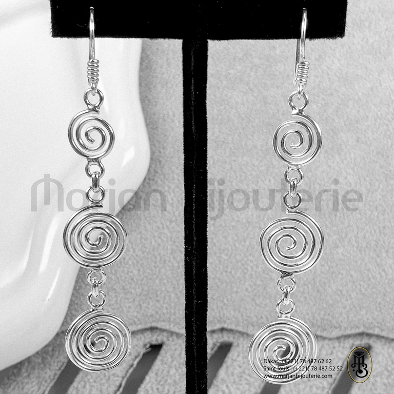Boucle d'oreille en argent