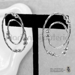 Boucle d'oreille en argent