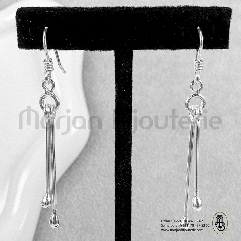 Boucle d'oreille en argent