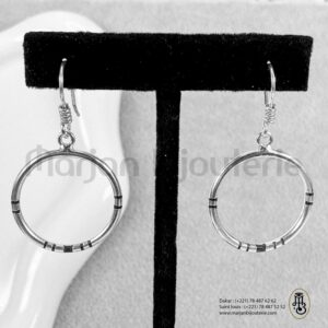 Boucle d'oreille en argent