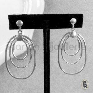 Boucle d'oreille en argent