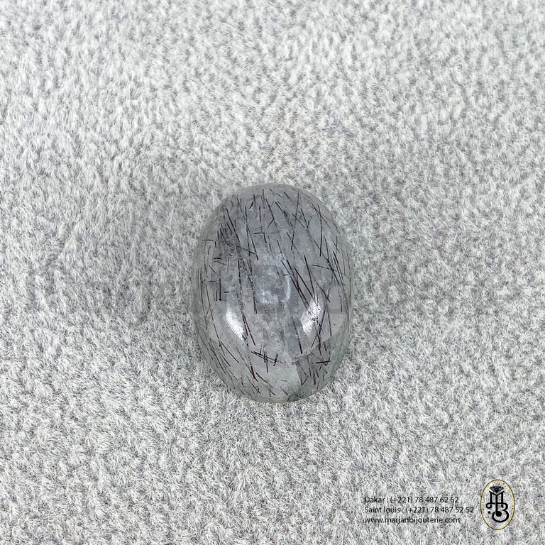 Pierre Quatrz Rutile Noir