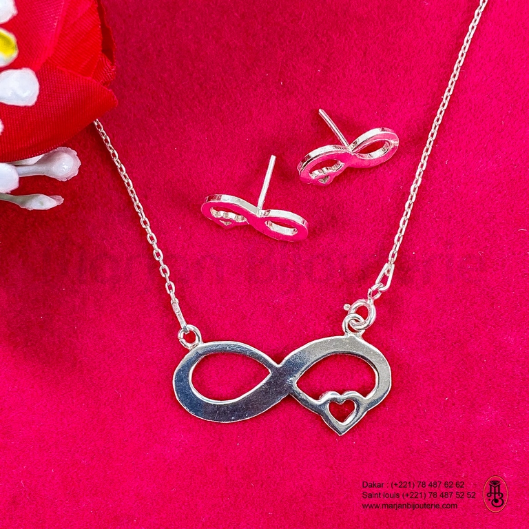 Ensemble collier boucles d'oreilles infini accompagné de cœur en argent