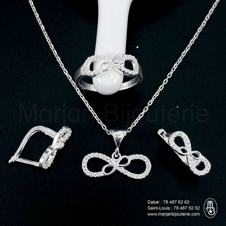Ensemble chaine et boucle d'oreille en argent
