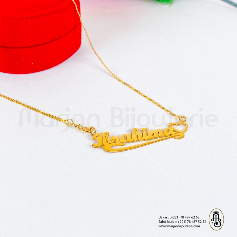 Collier personnalisé avec prénom en or 18k