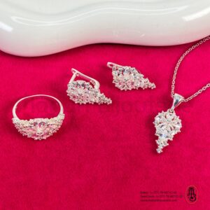 Ensemble en argent Collier, Boucles d'oreilles et Bague